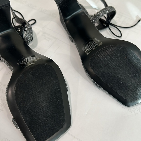 Nine West heels - Picture 6 of 8